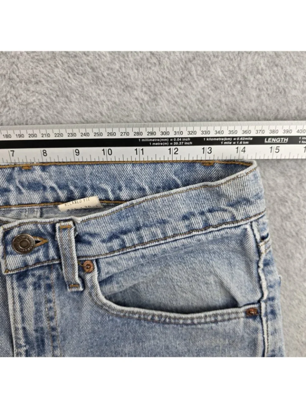 Vintage Levis 550 Jeans Mens 31x36 Light Wash Relaxed Fit Made In USA